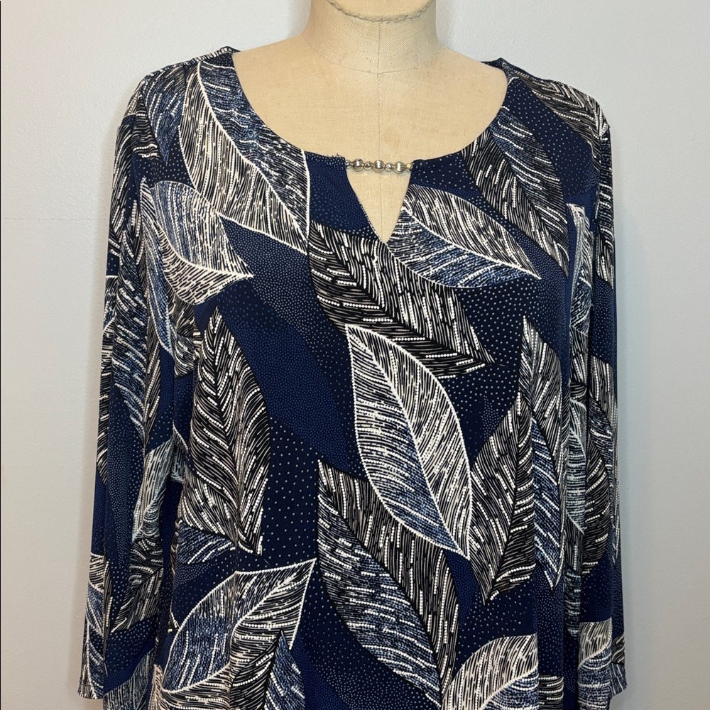 Alfred Dunner Blue Leaf Print Blouse